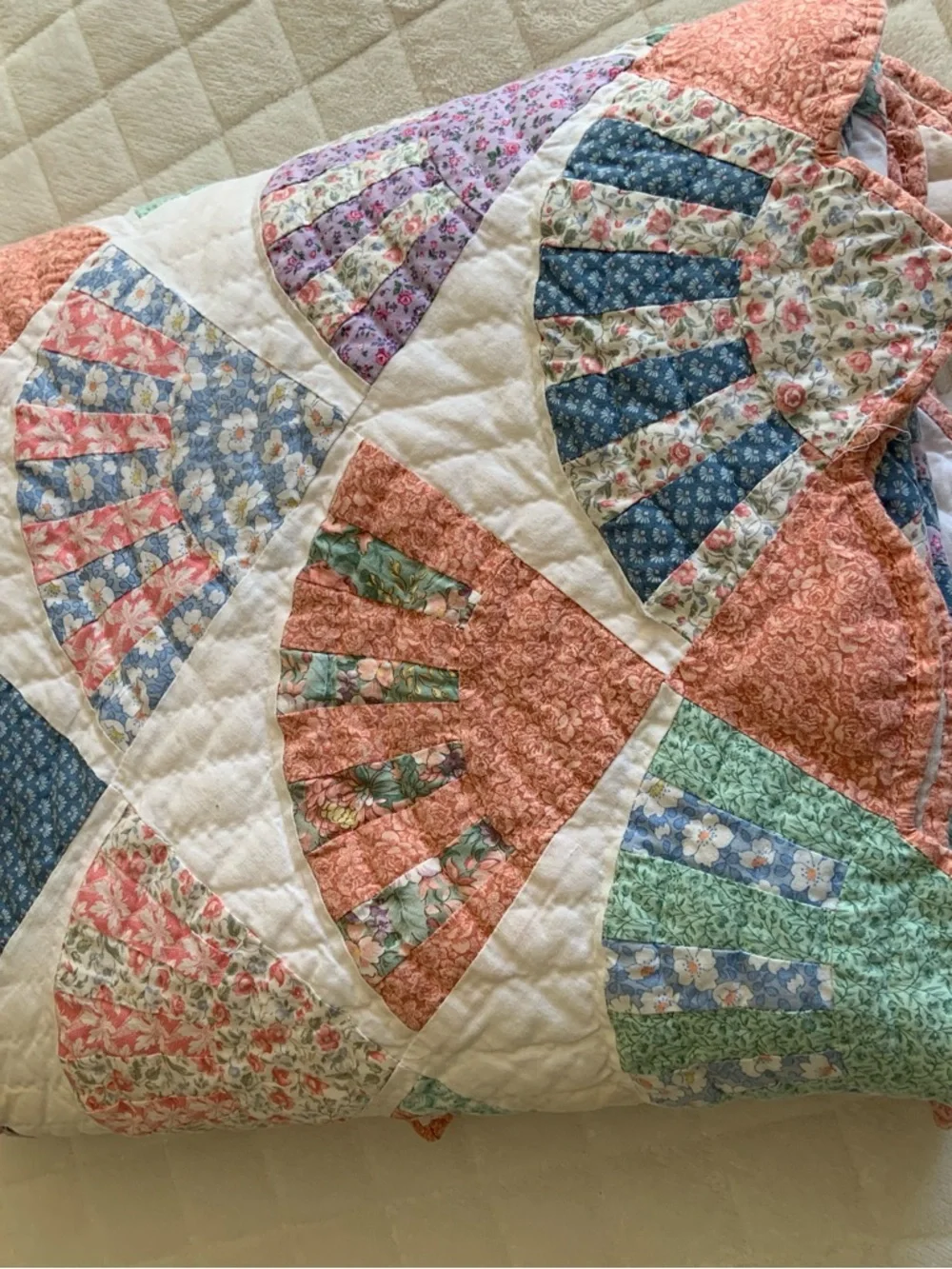 Vintage Fan Patchwork Quilt - Pastel Multi
